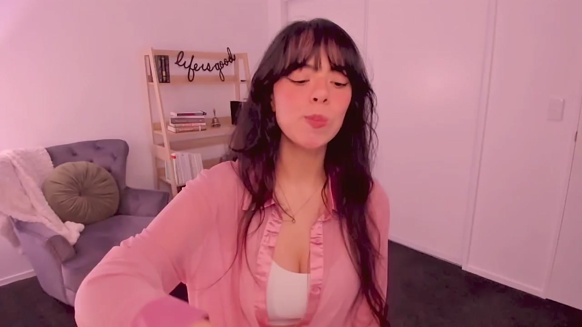 Gallery image thumbnail from NinaDeLaCruz's myfreecams stream on, 09/14/2025, 04:08 image 8 of 20
