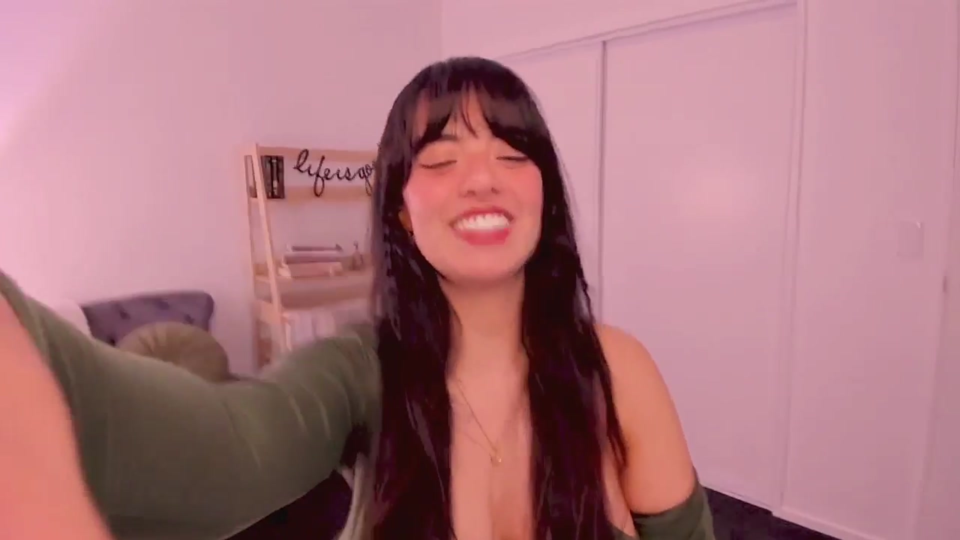 Gallery image thumbnail from NinaKarina's myfreecams stream on, 09/12/2025, 02:30 image 11 of 20