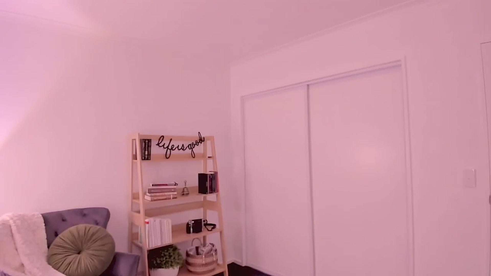 Gallery image thumbnail from NinaKarina's myfreecams stream on, 09/12/2025, 02:30 image 10 of 20