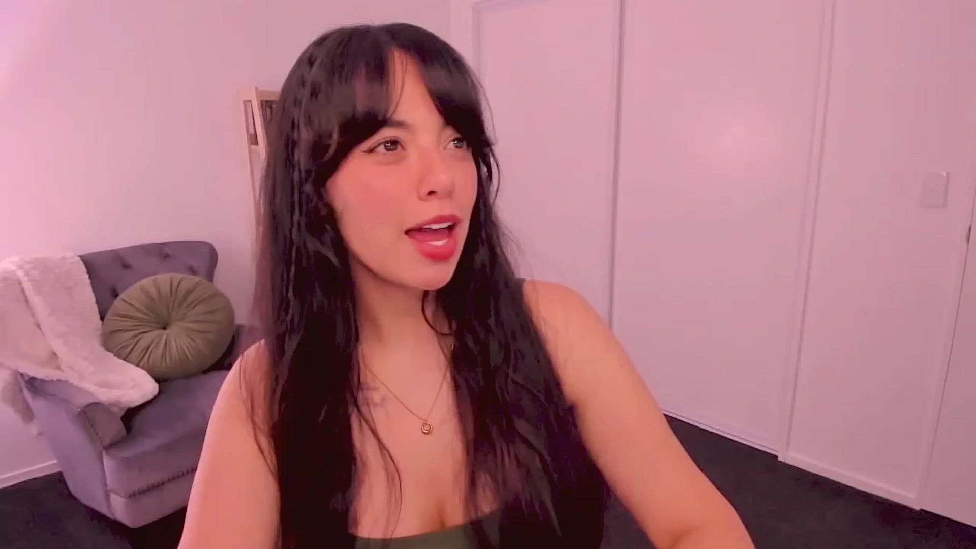 Gallery image thumbnail from NinaKarina's myfreecams stream on, 09/12/2025, 04:16 image 10 of 20