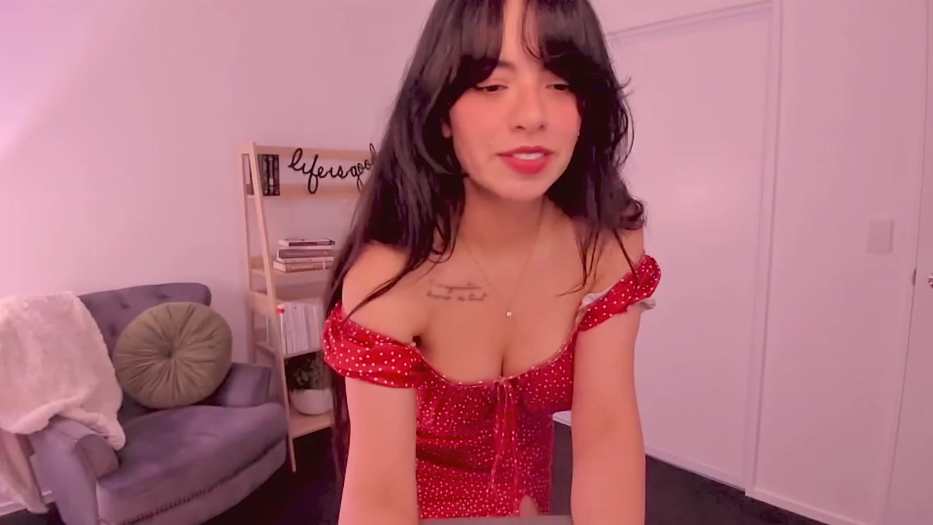 Gallery image thumbnail from NinaPinguina's myfreecams stream on, 09/15/2025, 01:55 image 4 of 20
