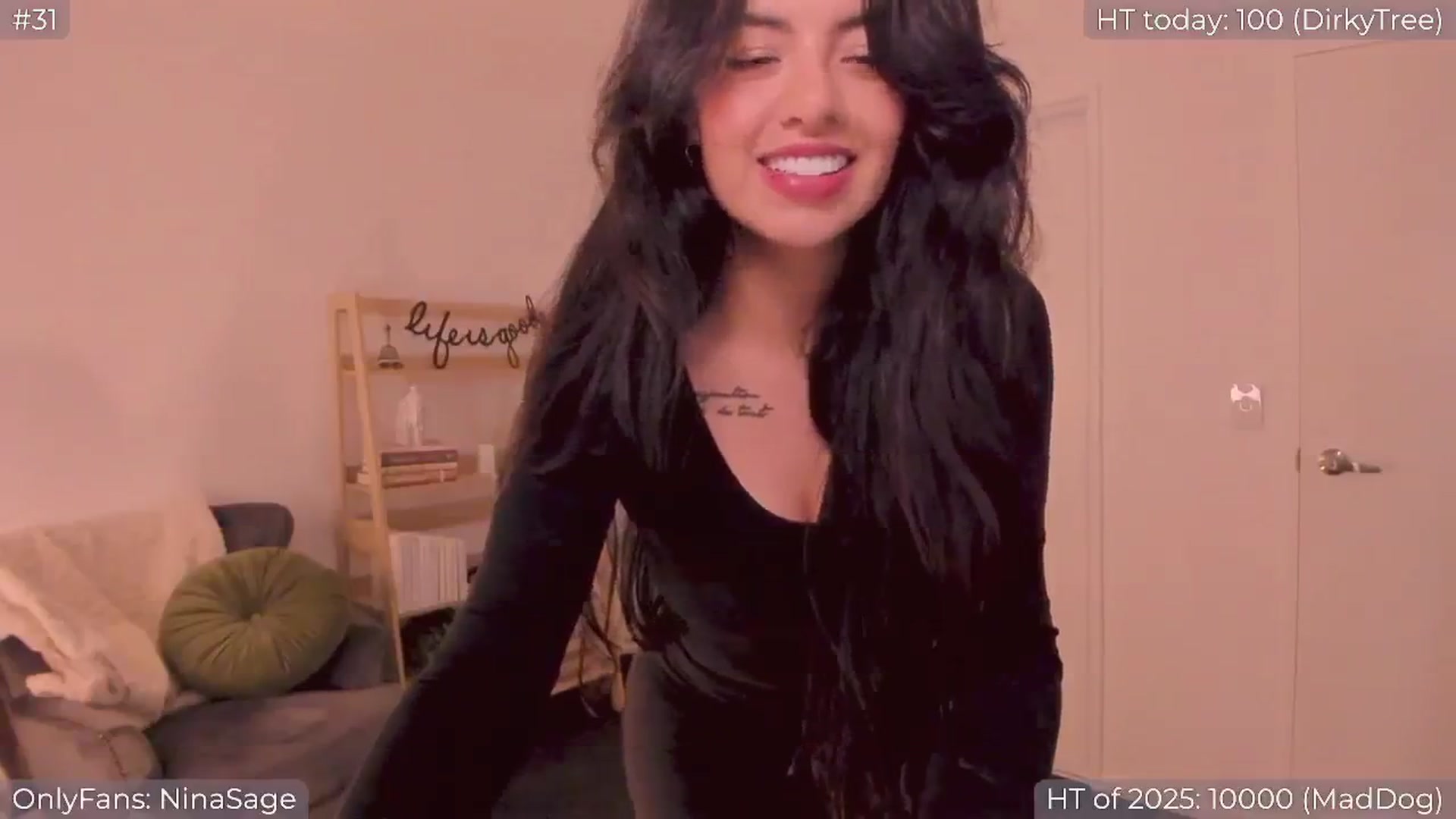 Gallery image thumbnail from NinaSage's myfreecams stream on, 01/03/2025, 05:54 image 3 of 20