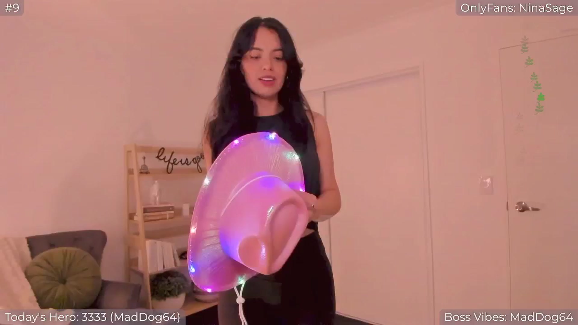 Gallery image thumbnail from NinaSage's myfreecams stream on, 01/25/2025, 04:22 image 17 of 20