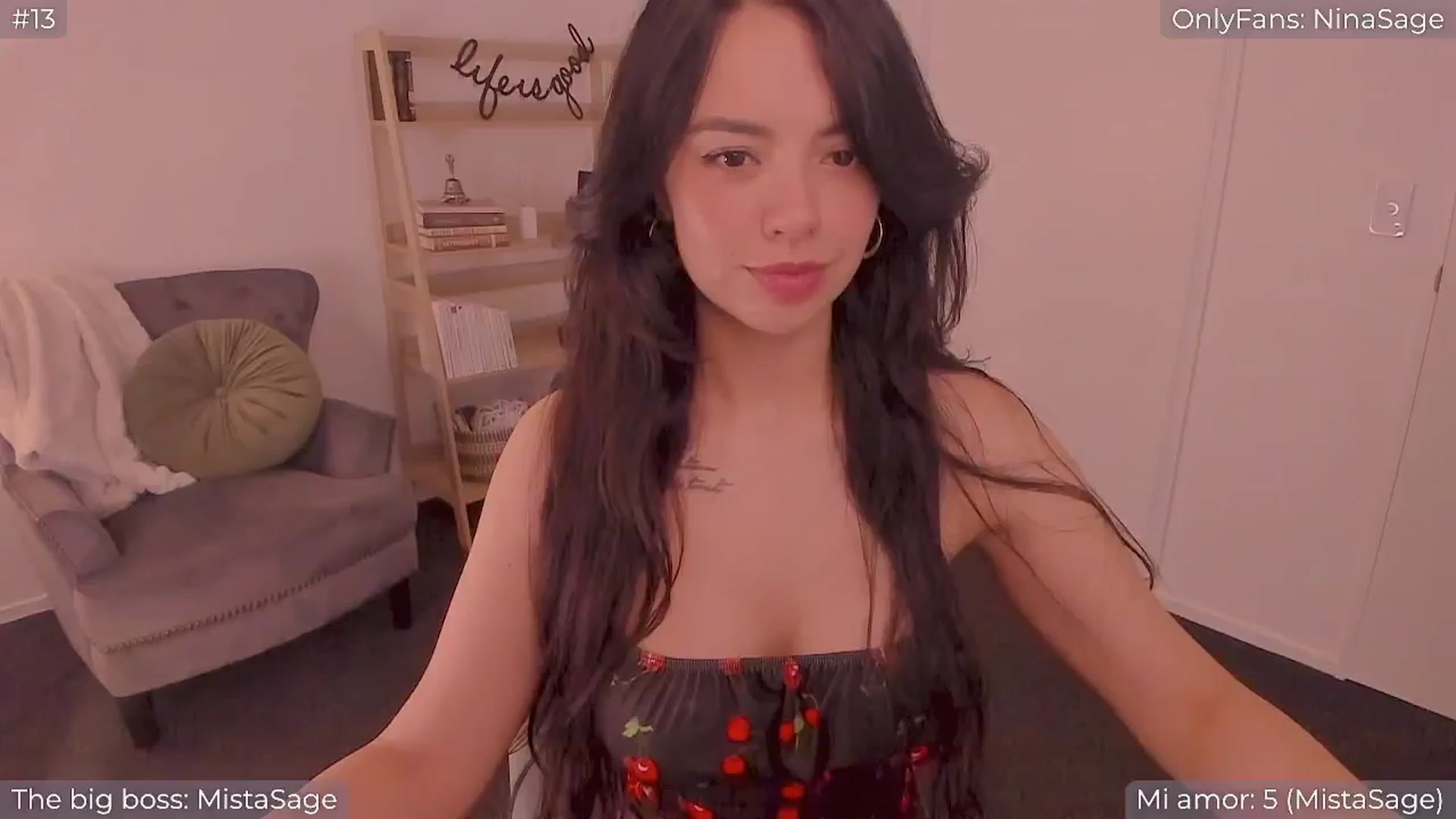 Gallery image thumbnail from NinaSage's myfreecams stream on, 03/27/2025, 04:43 image 1 of 20