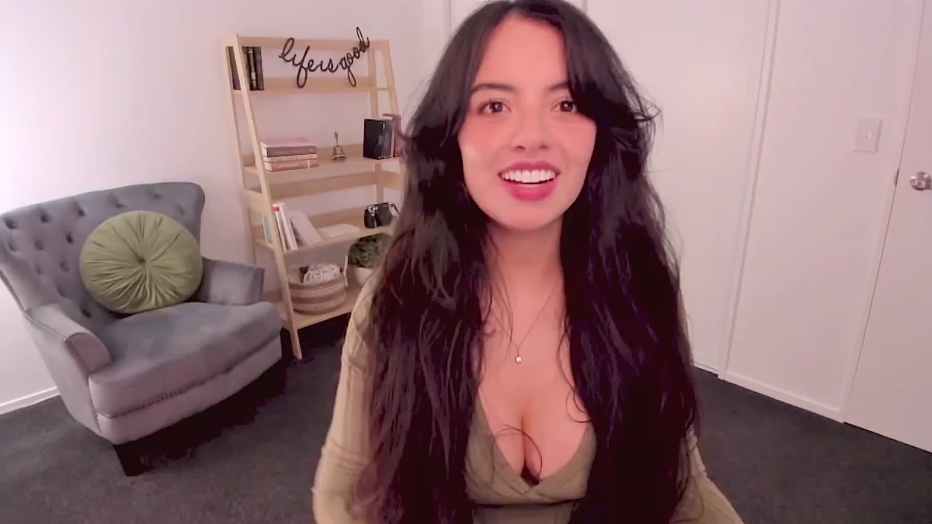 Gallery image thumbnail from NinaSage's myfreecams stream on, 07/04/2025, 03:58 image 14 of 20