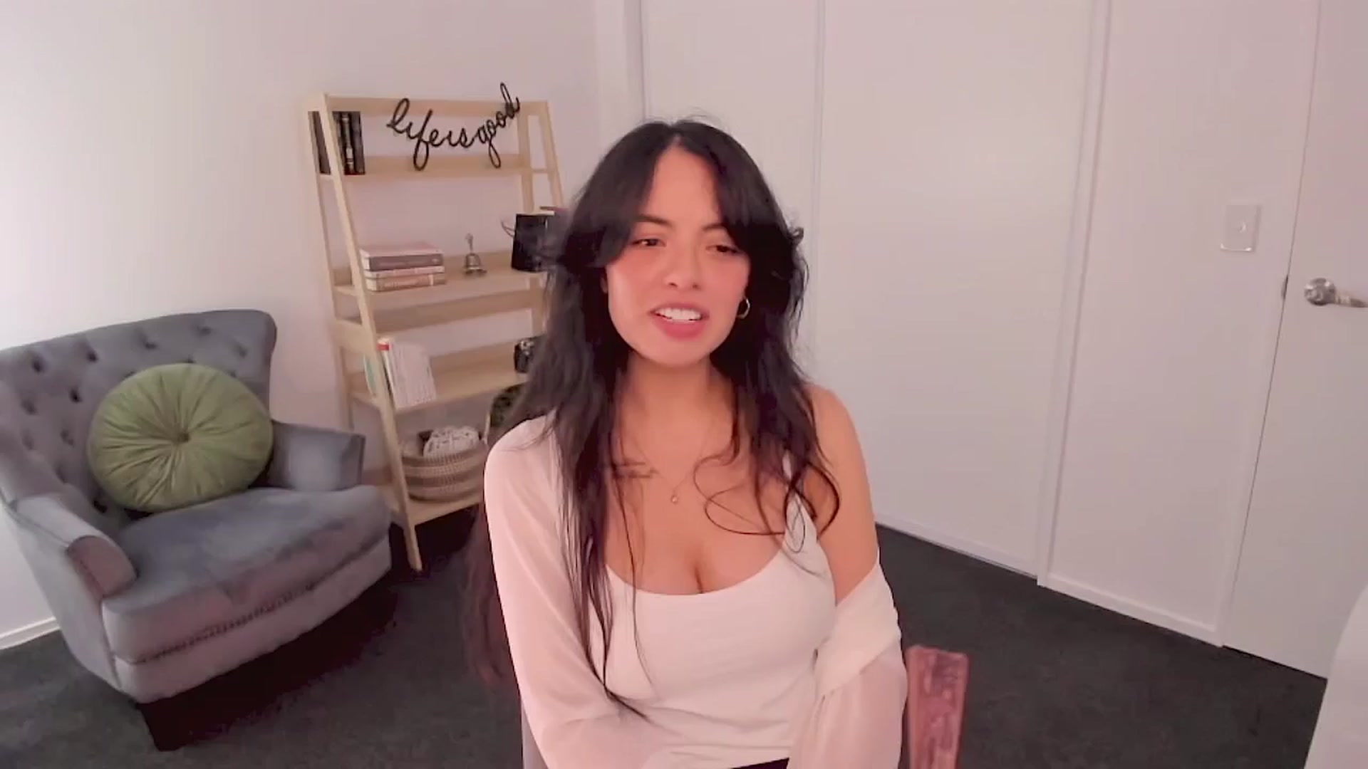 Gallery image thumbnail from NinaSage's myfreecams stream on, 07/06/2025, 04:23 image 6 of 20