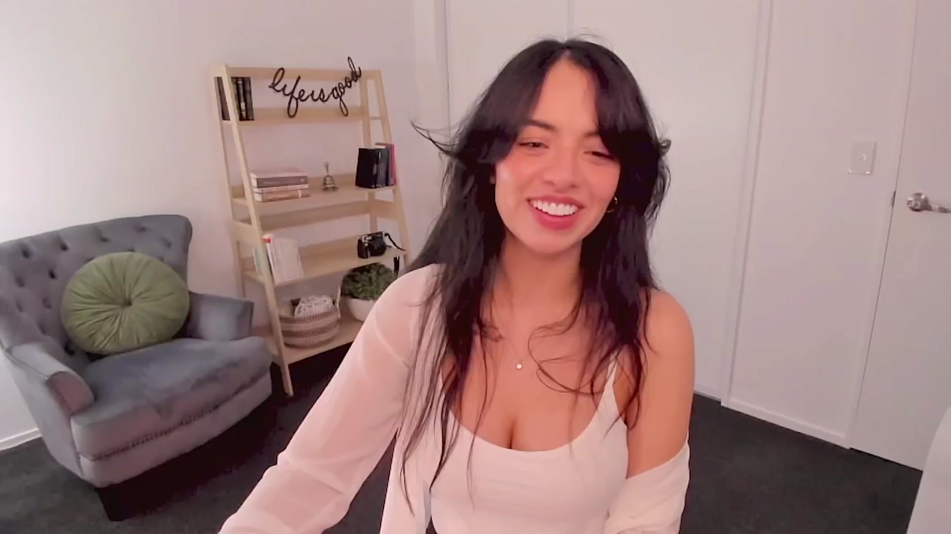 Gallery image thumbnail from NinaSage's myfreecams stream on, 07/06/2025, 04:23 image 3 of 20