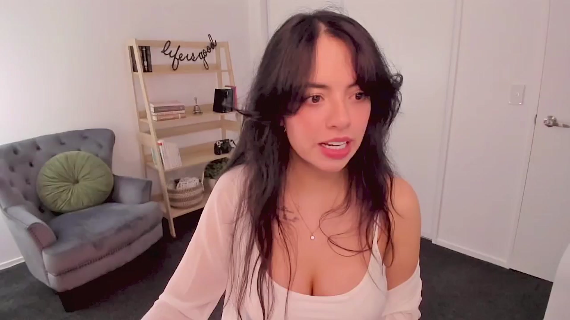 Gallery image thumbnail from NinaSage's myfreecams stream on, 07/06/2025, 04:23 image 4 of 20