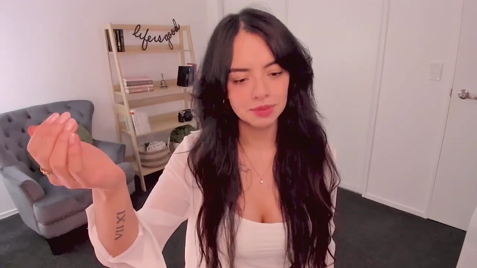 Gallery image thumbnail from NinaSage's myfreecams stream on, 07/06/2025, 06:09 image 8 of 20