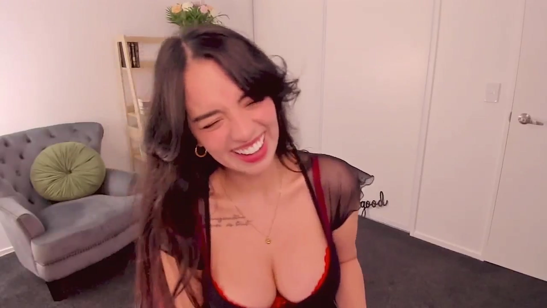 Gallery image thumbnail from NinaSage's myfreecams stream on, 07/10/2025, 24:03 image 10 of 20