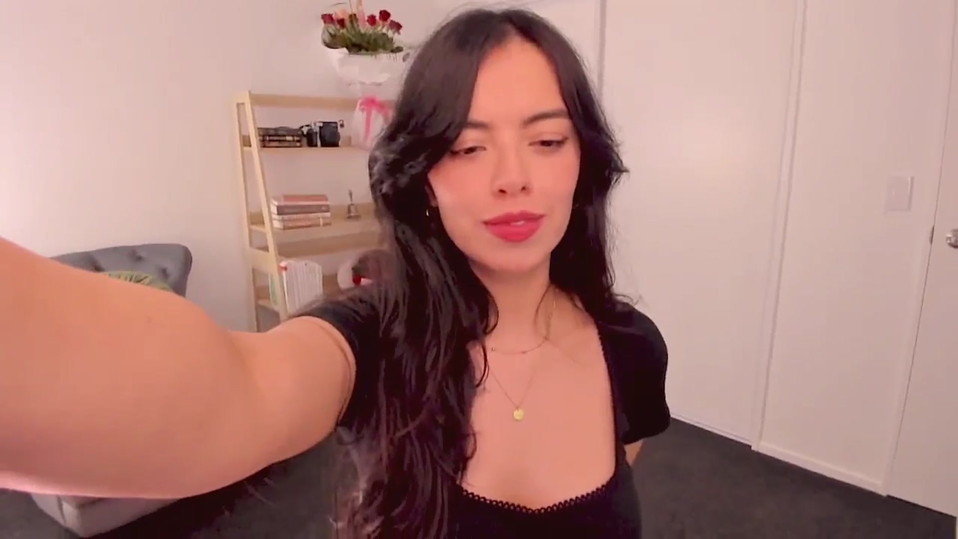 Gallery image thumbnail from NinaSage's myfreecams stream on, 08/02/2025, 06:19 image 15 of 20