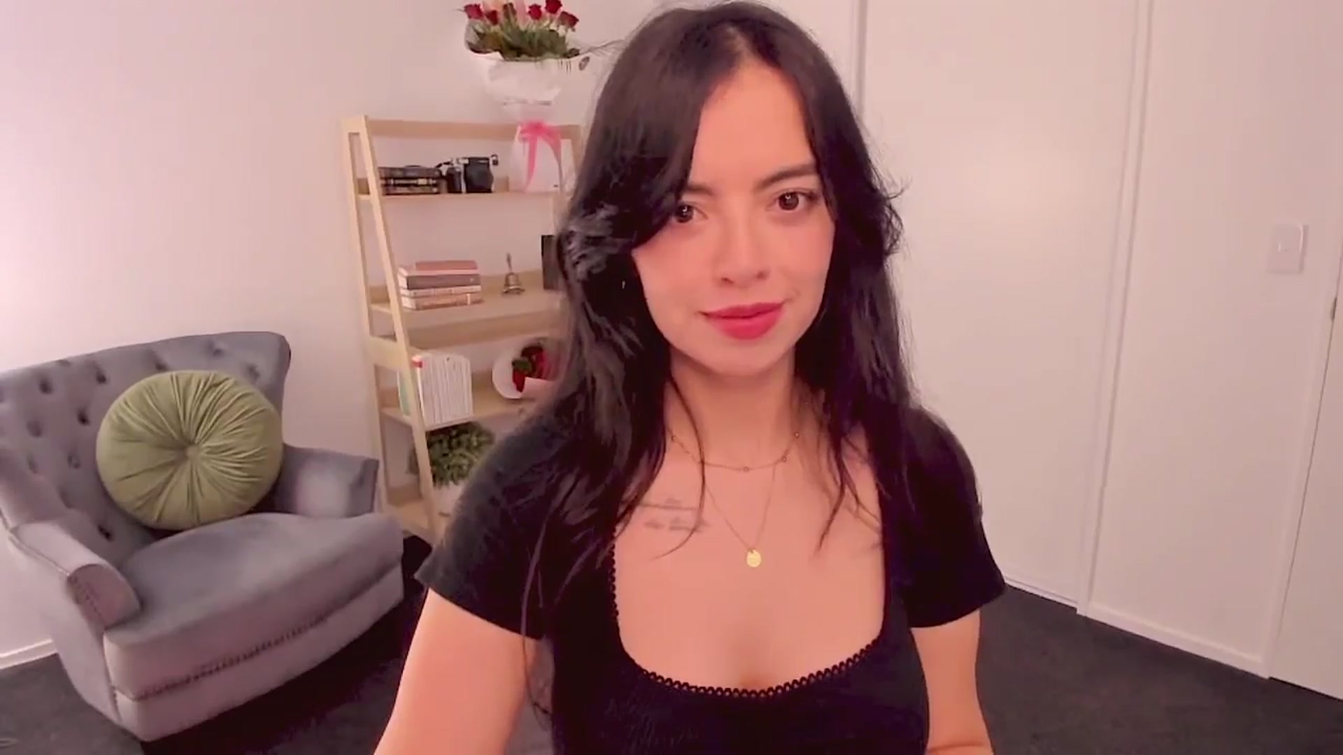 Gallery image thumbnail from NinaSage's myfreecams stream on, 08/02/2025, 06:19 image 9 of 20