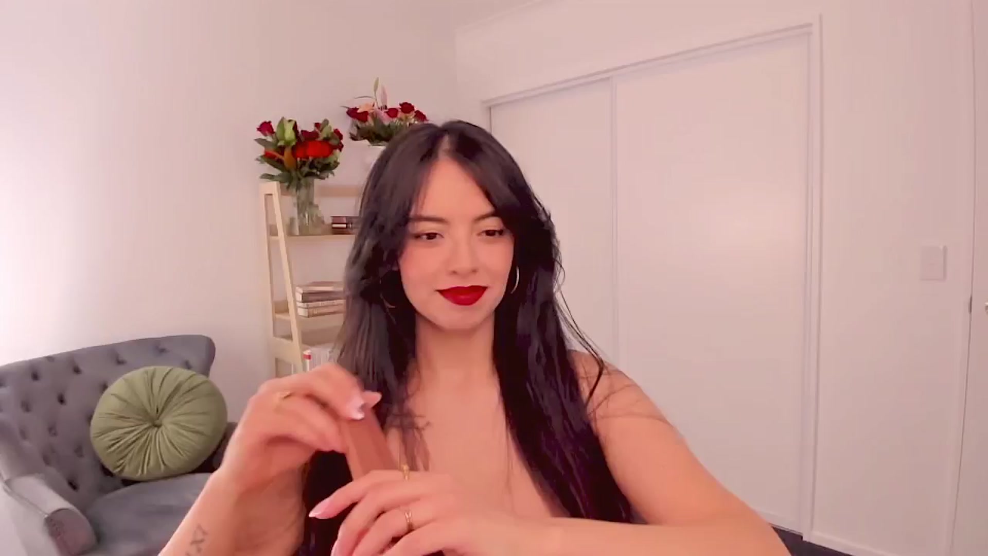Gallery image thumbnail from NinaSage's myfreecams stream on, 08/05/2025, 04:11 image 10 of 20
