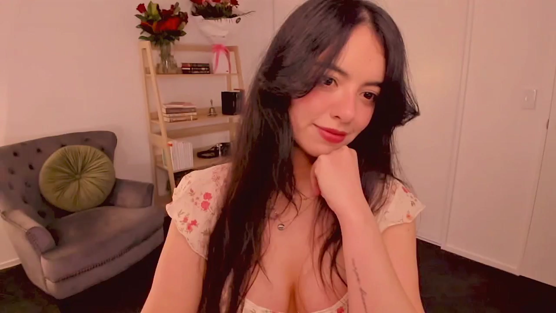 Gallery image thumbnail from NinaSage's myfreecams stream on, 08/07/2025, 05:03 image 11 of 20