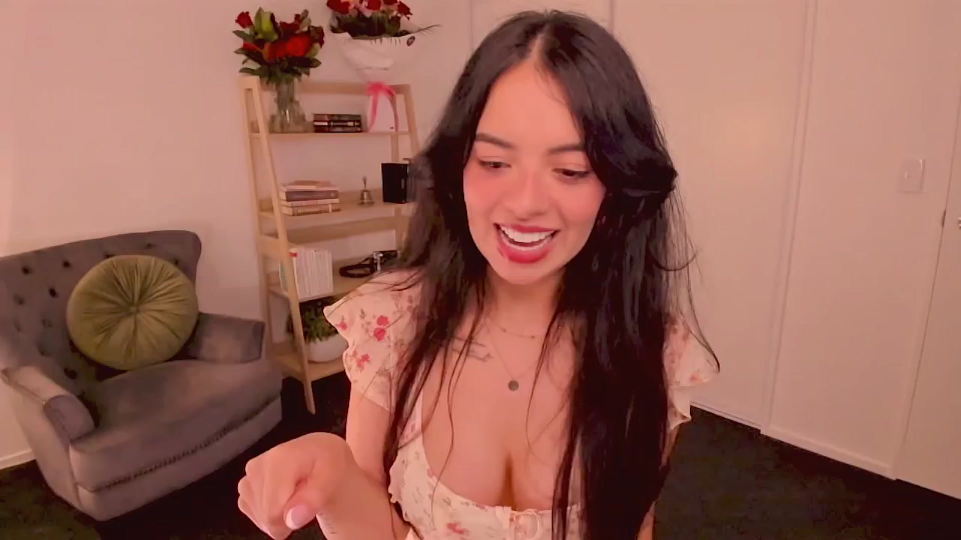 Gallery image thumbnail from NinaSage's myfreecams stream on, 08/07/2025, 05:03 image 6 of 20