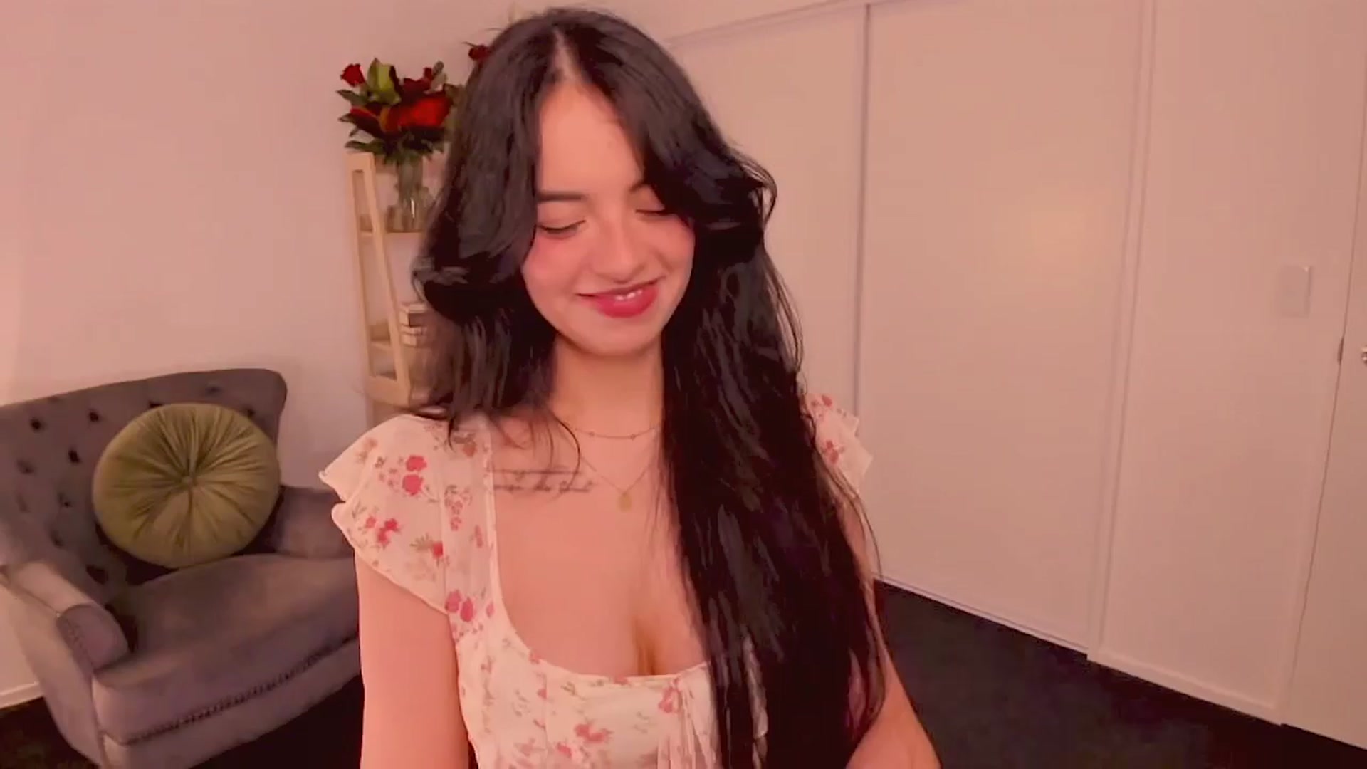 Gallery image thumbnail from NinaSage's myfreecams stream on, 08/07/2025, 05:13 image 4 of 20