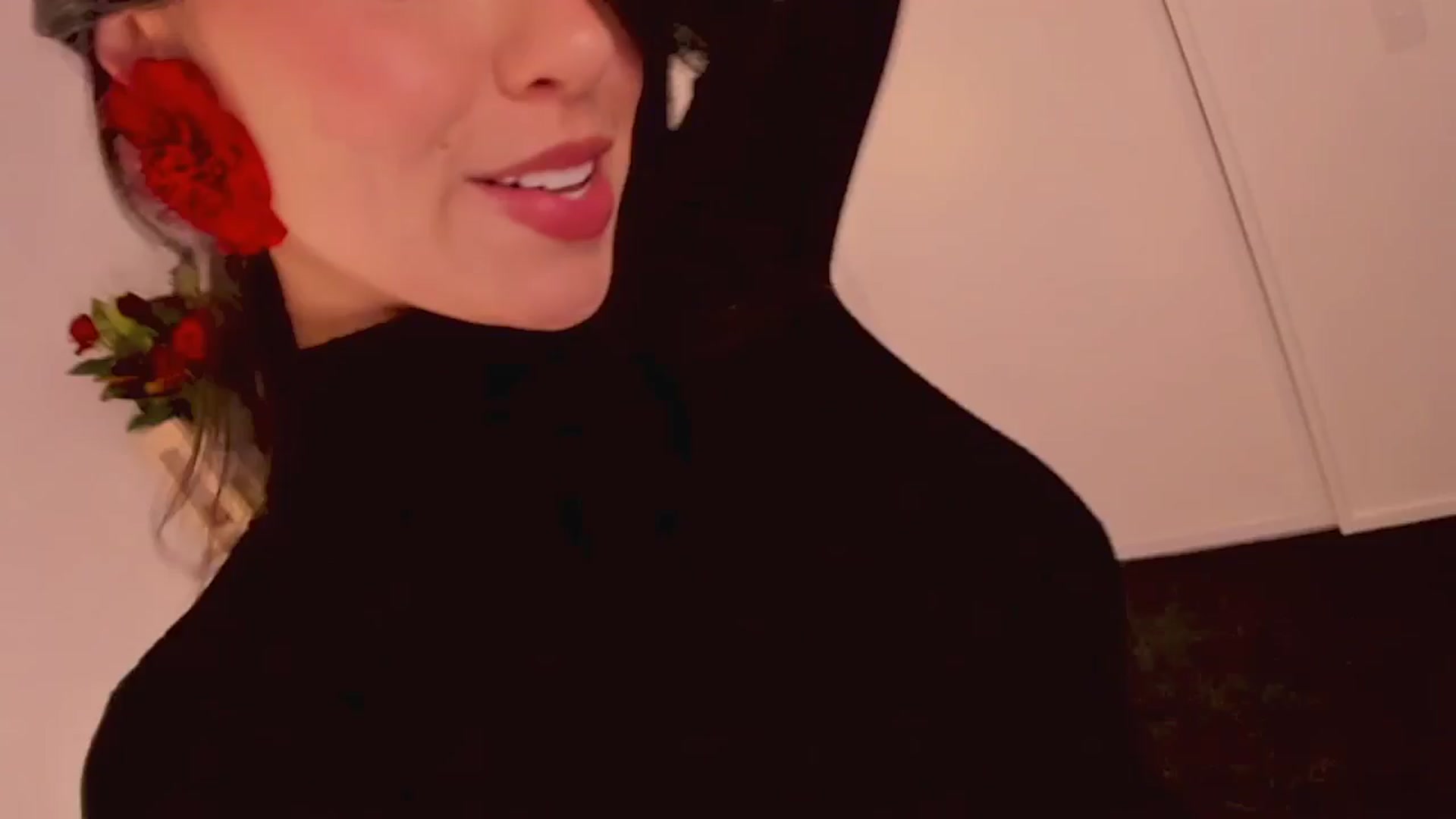 Gallery image thumbnail from NinaSage's myfreecams stream on, 08/08/2025, 03:33 image 4 of 20