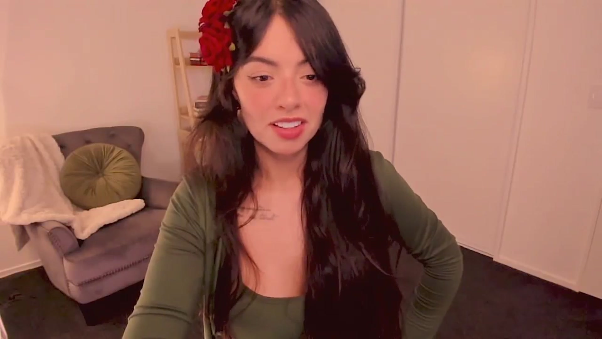 Gallery image thumbnail from NinaSage's myfreecams stream on, 08/10/2025, 01:53 image 13 of 20