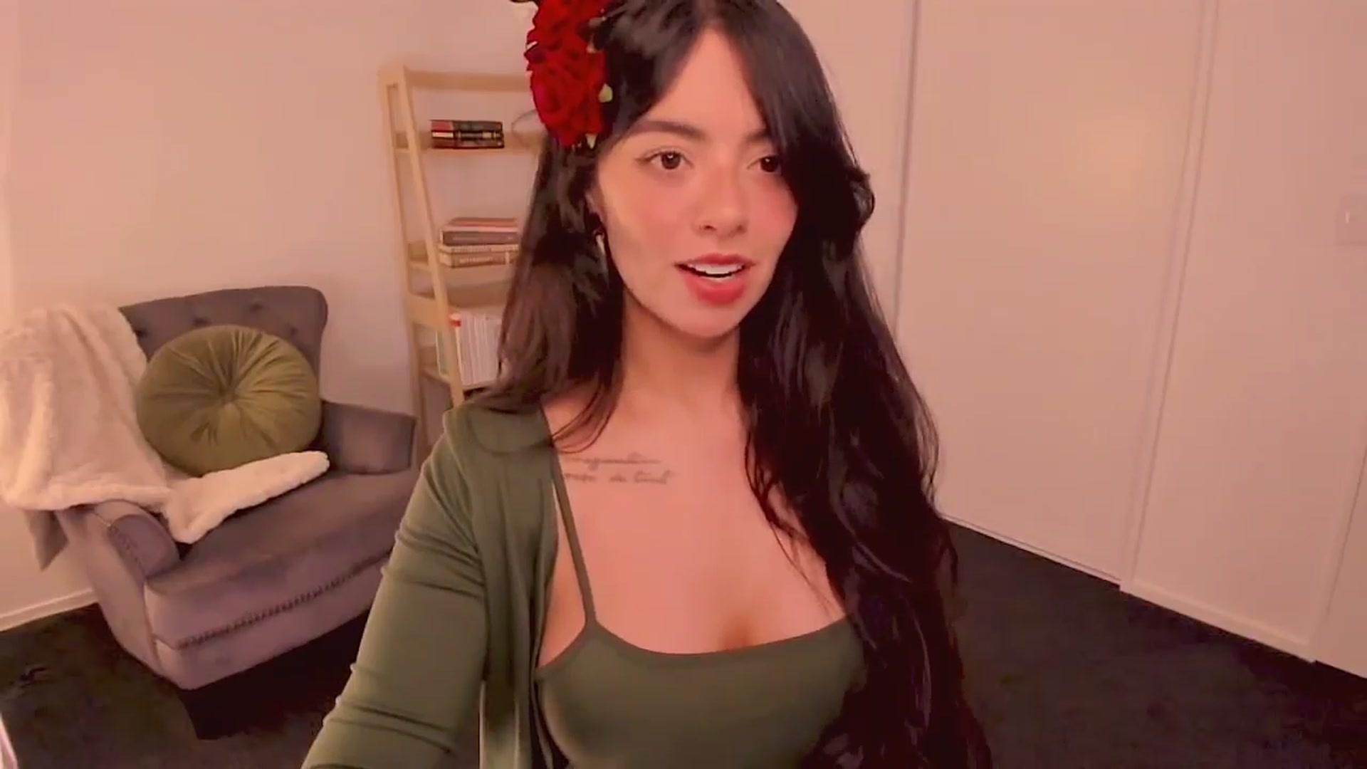 Gallery image thumbnail from NinaSage's myfreecams stream on, 08/10/2025, 01:53 image 14 of 20