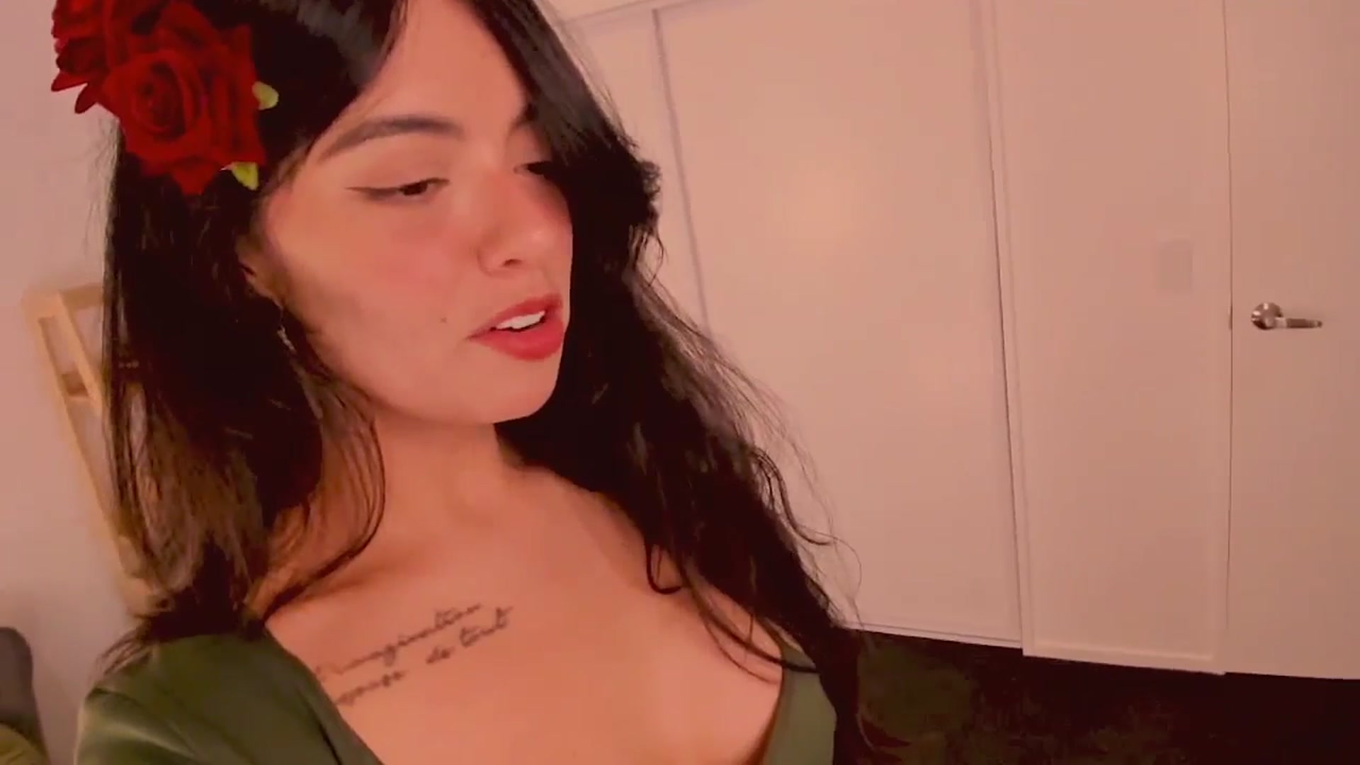 Gallery image thumbnail from NinaSage's myfreecams stream on, 08/10/2025, 01:53 image 4 of 20