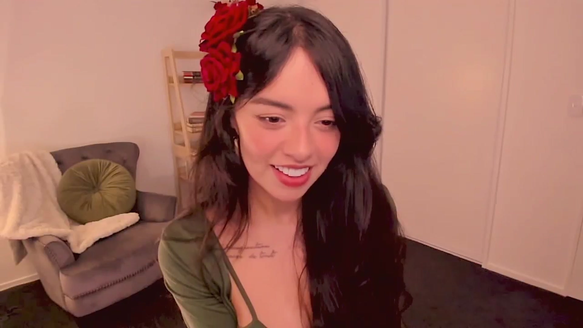 Gallery image thumbnail from NinaSage's myfreecams stream on, 08/10/2025, 01:53 image 19 of 20