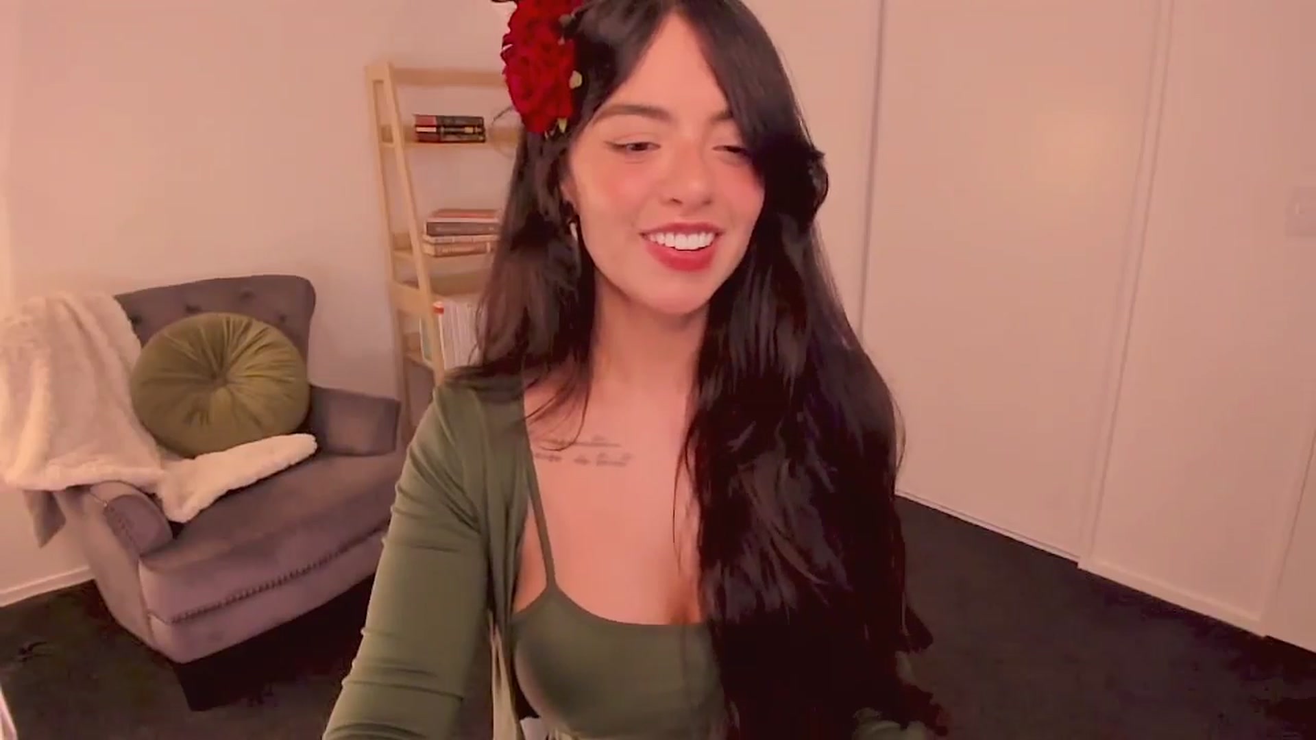 Gallery image thumbnail from NinaSage's myfreecams stream on, 08/10/2025, 02:53 image 12 of 20
