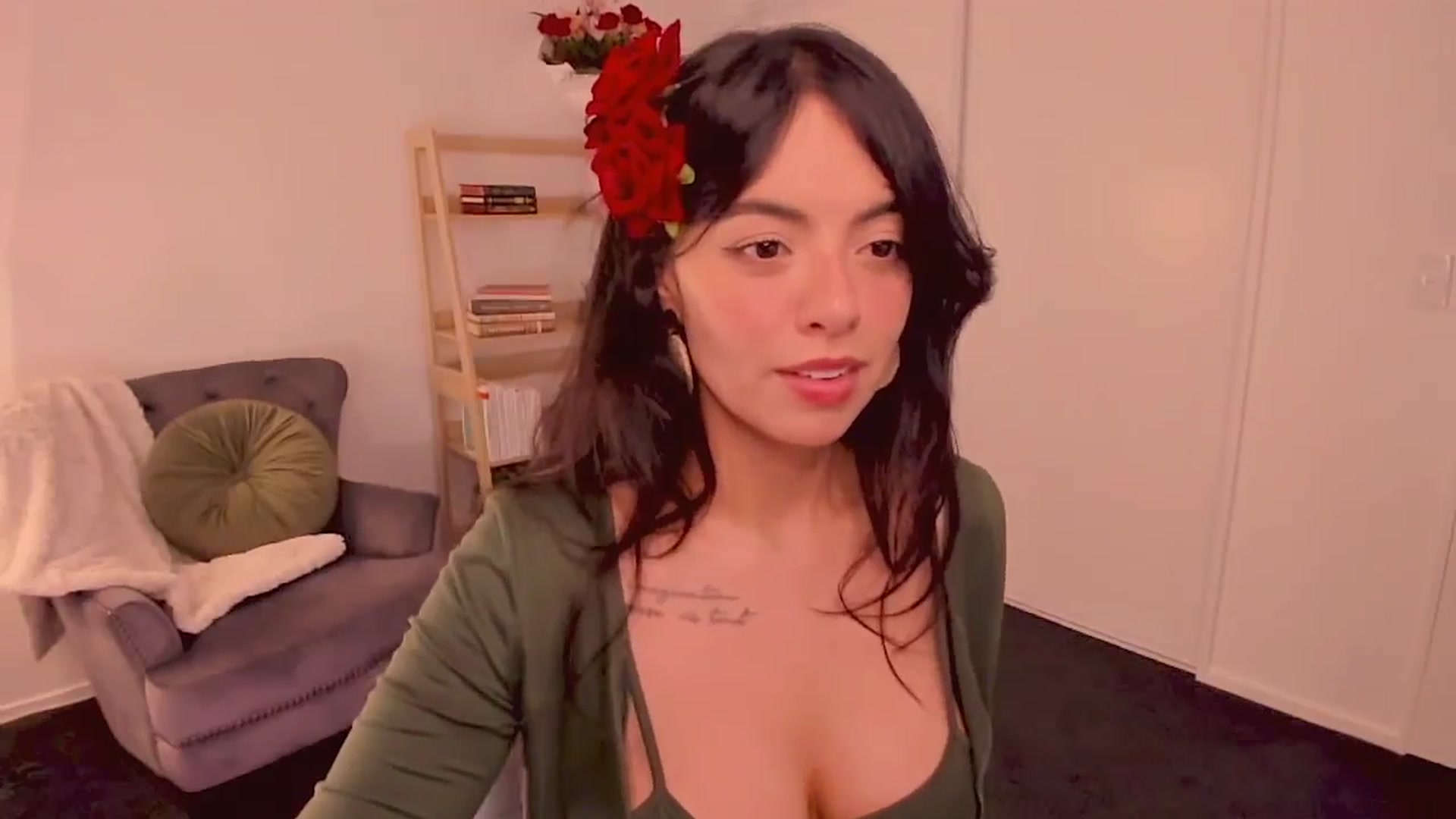 Gallery image thumbnail from NinaSage's myfreecams stream on, 08/10/2025, 02:53 image 16 of 20