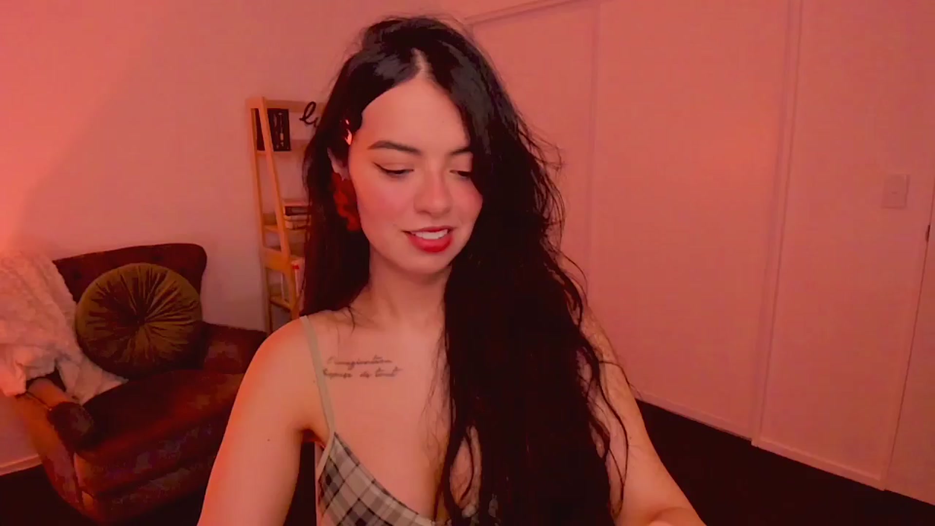 Gallery image thumbnail from NinaSage's myfreecams stream on, 08/12/2025, 24:03 image 5 of 20