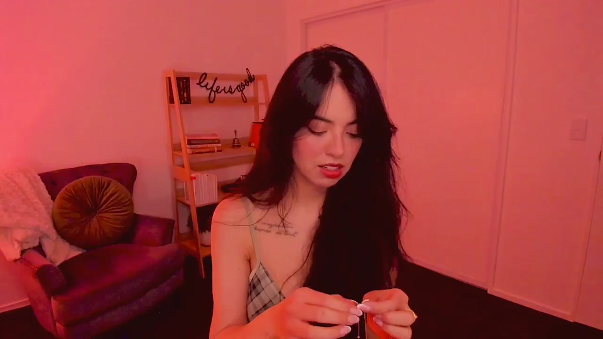 Gallery image thumbnail from NinaSage's myfreecams stream on, 08/12/2025, 24:03 image 18 of 20