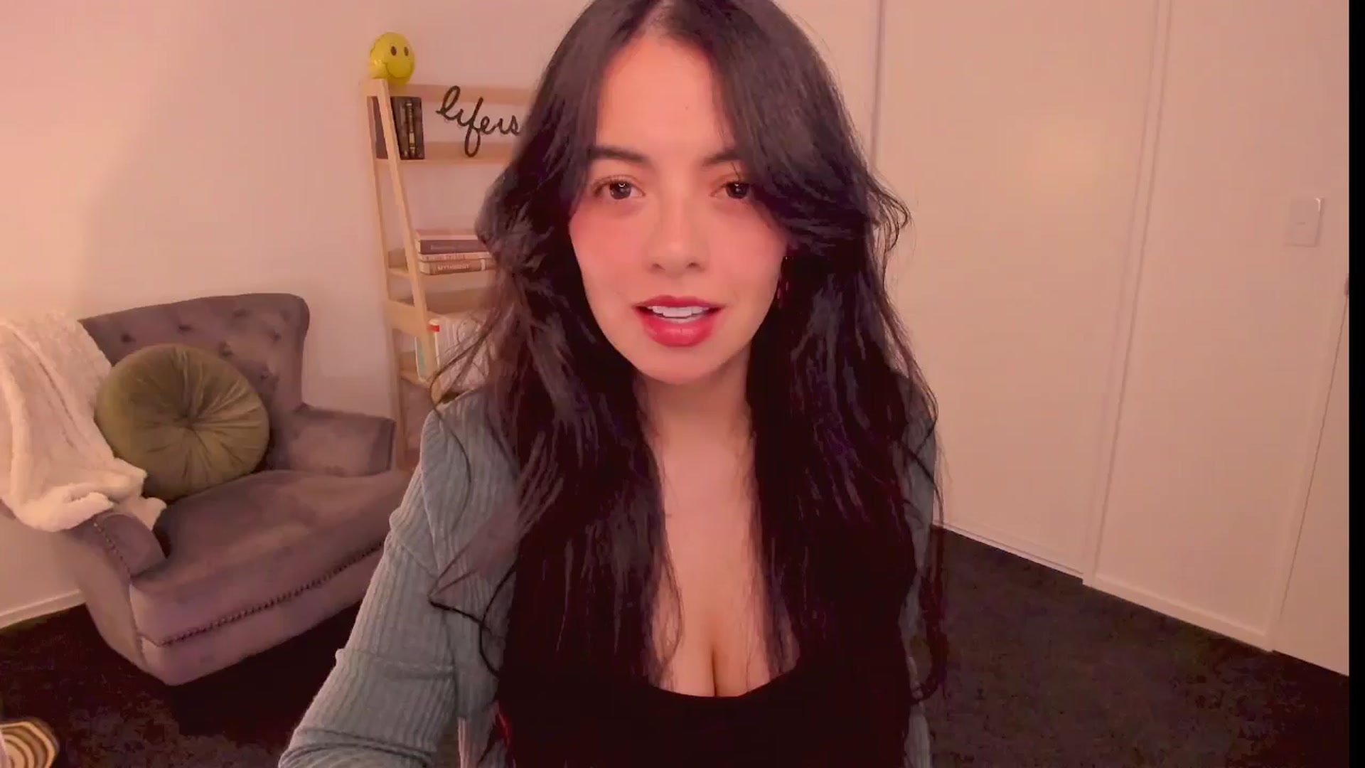 Gallery image thumbnail from NinaSage's myfreecams stream on, 08/15/2025, 24:45 image 1 of 20