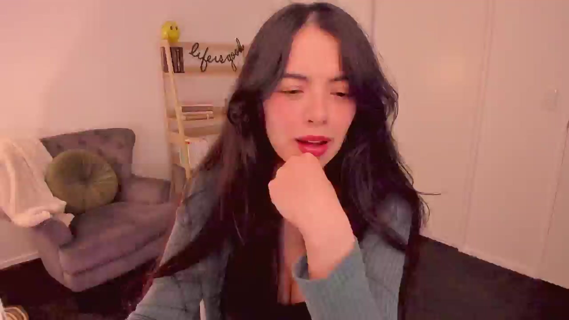 Gallery image thumbnail from NinaSage's myfreecams stream on, 08/15/2025, 24:45 image 17 of 20