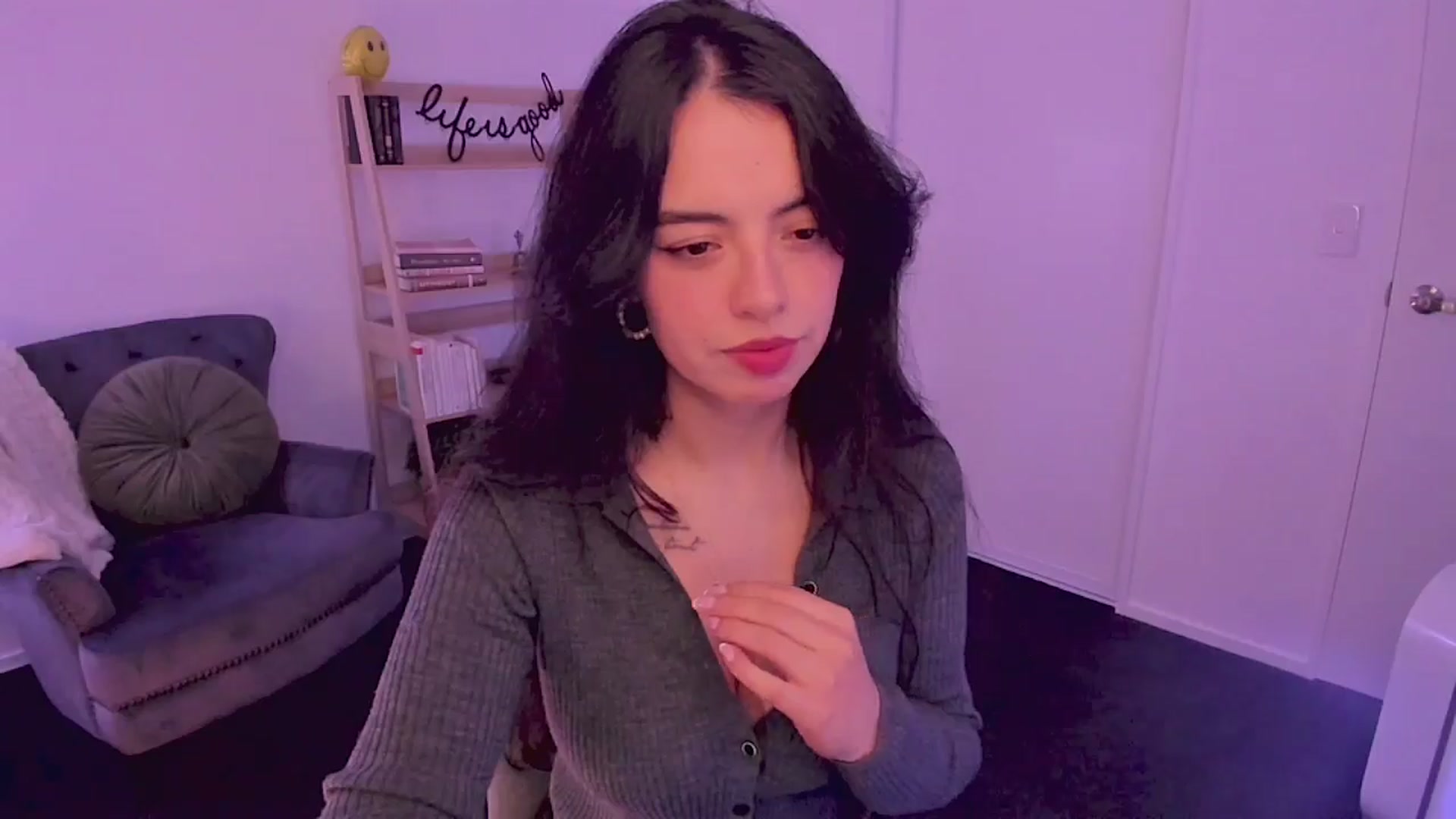 Gallery image thumbnail from NinaSage's myfreecams stream on, 08/19/2025, 03:14 image 20 of 20