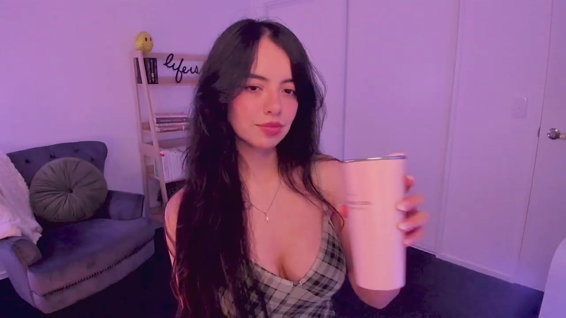 Gallery image thumbnail from NinaSage's myfreecams stream on, 08/19/2025, 03:14 image 12 of 20