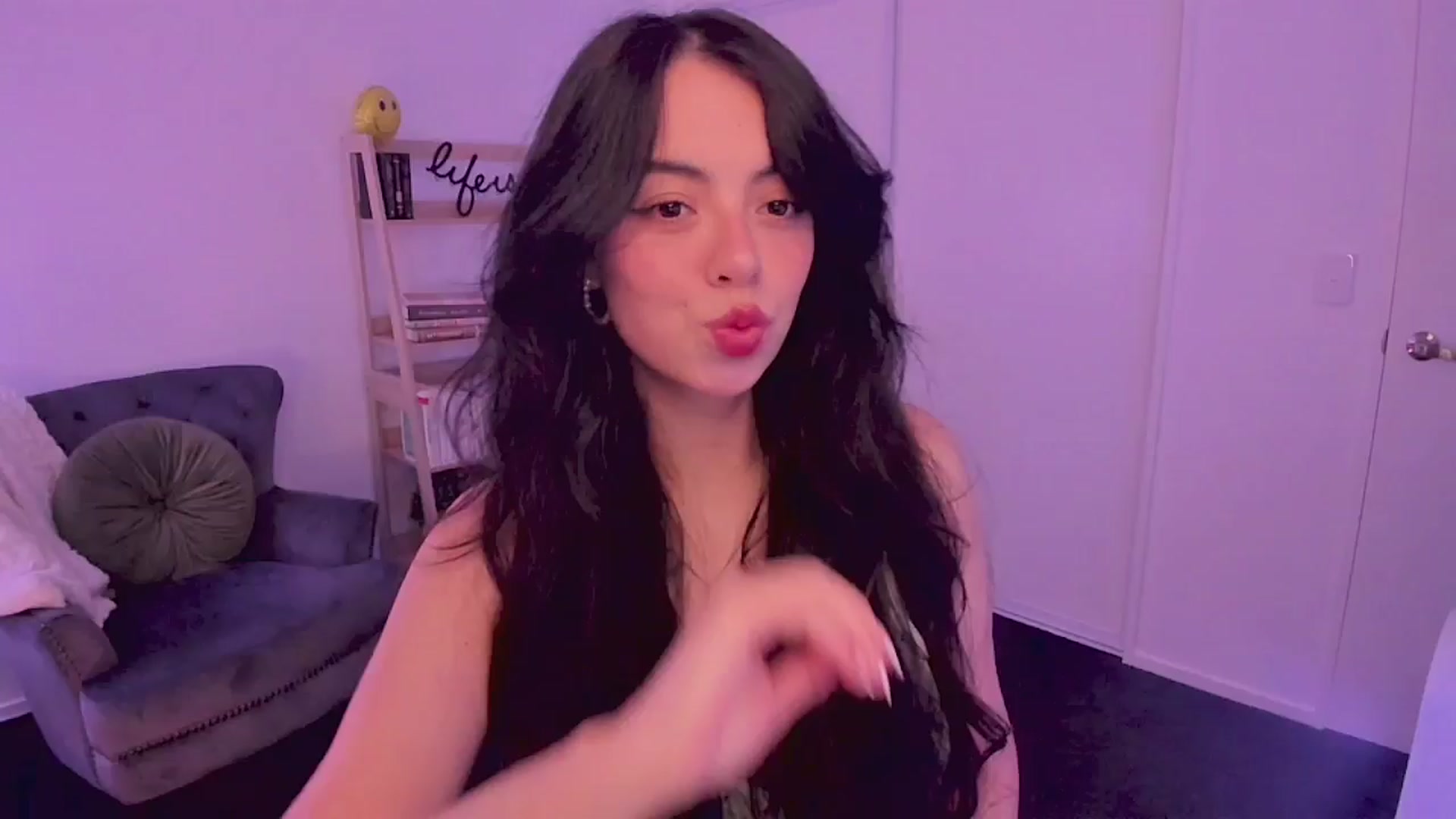 Gallery image thumbnail from NinaSage's myfreecams stream on, 08/19/2025, 03:14 image 1 of 20