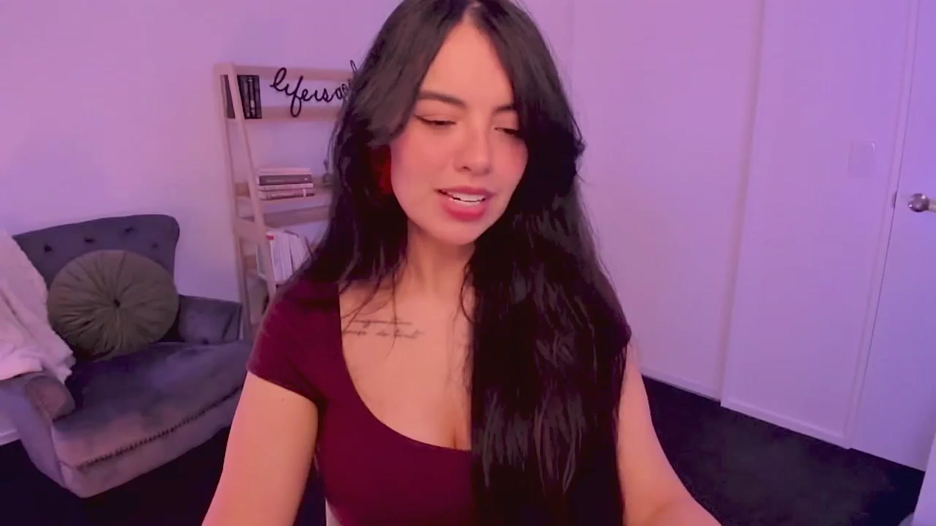 Gallery image thumbnail from NinaSage's myfreecams stream on, 08/21/2025, 01:42 image 18 of 20