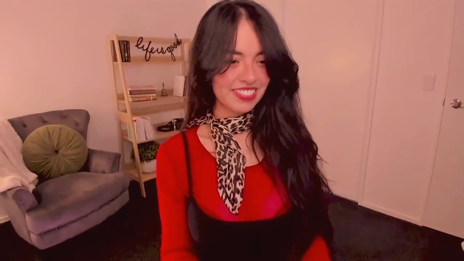 Gallery image thumbnail from NinaSage's myfreecams stream on, 08/24/2025, 01:04 image 17 of 20