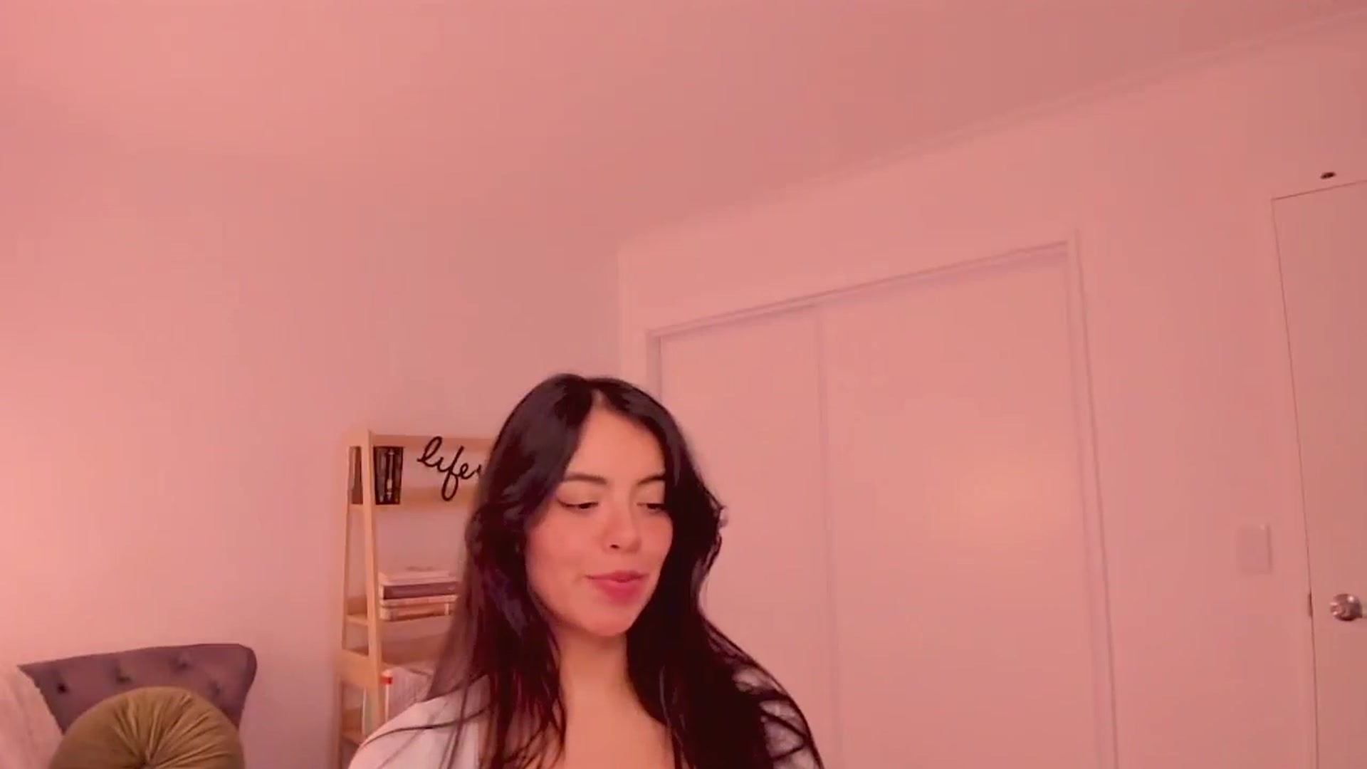 Gallery image thumbnail from NinaSage's myfreecams stream on, 08/27/2025, 06:02 image 16 of 20