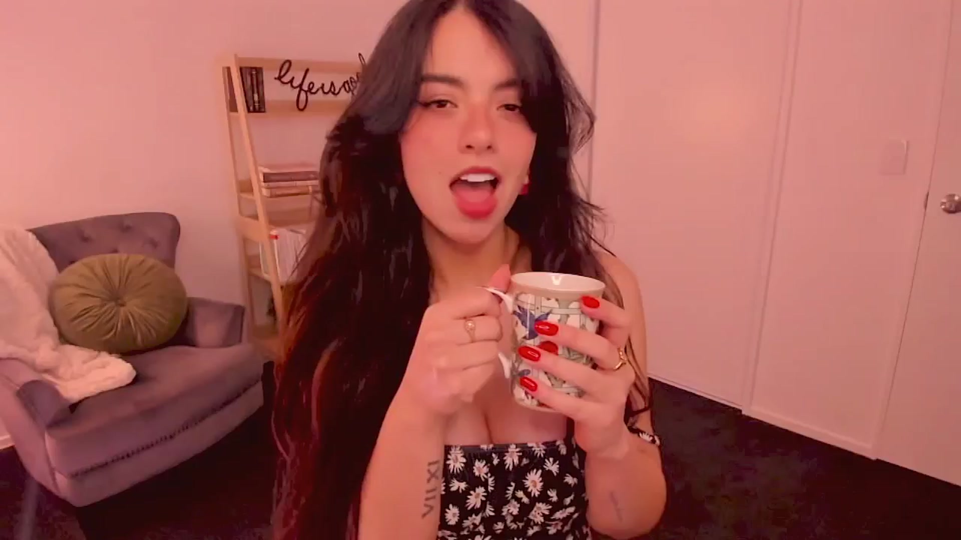 Gallery image thumbnail from NinaSage's myfreecams stream on, 08/28/2025, 24:00 image 19 of 20