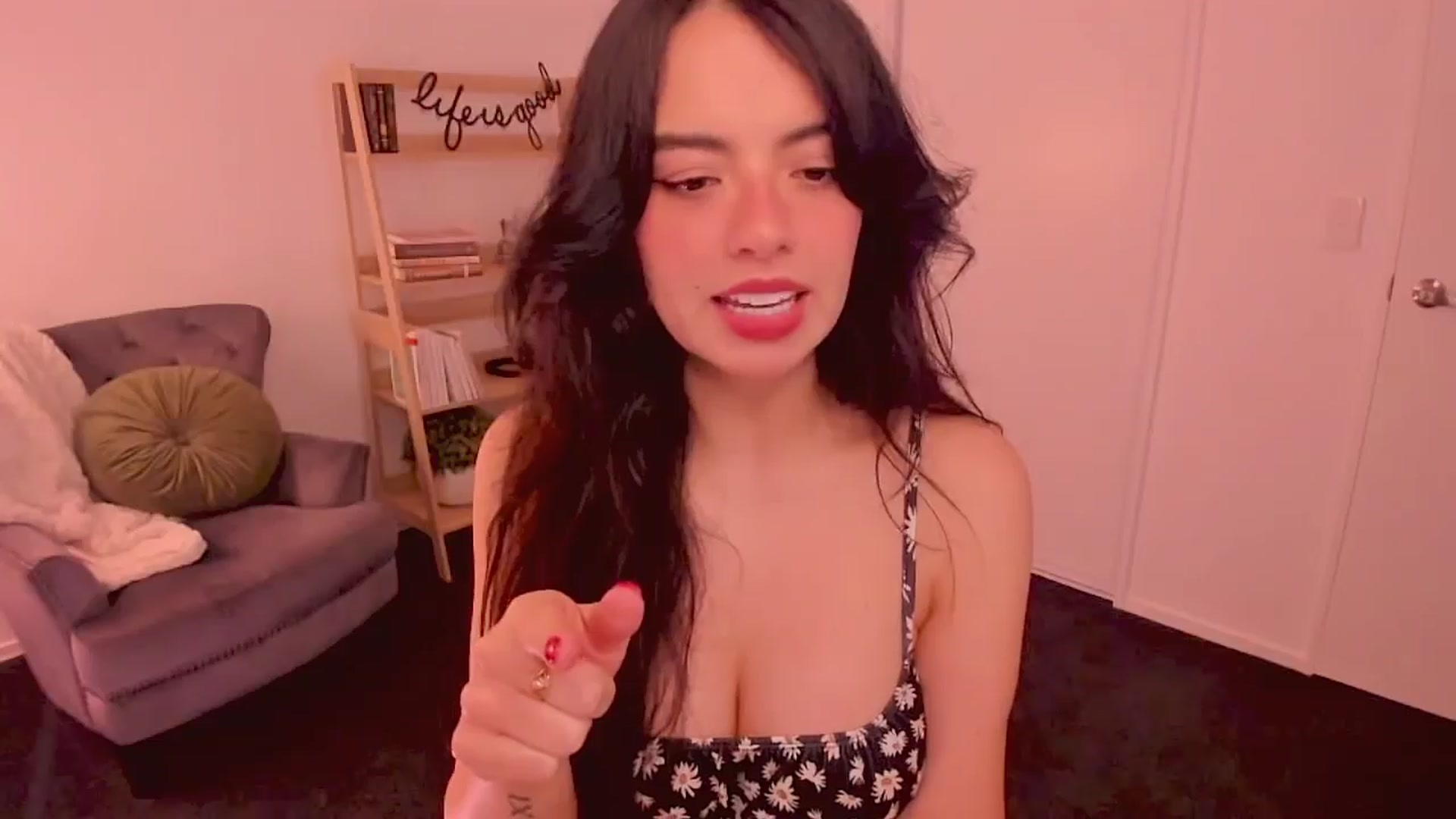 Gallery image thumbnail from NinaSage's myfreecams stream on, 08/28/2025, 02:01 image 7 of 20