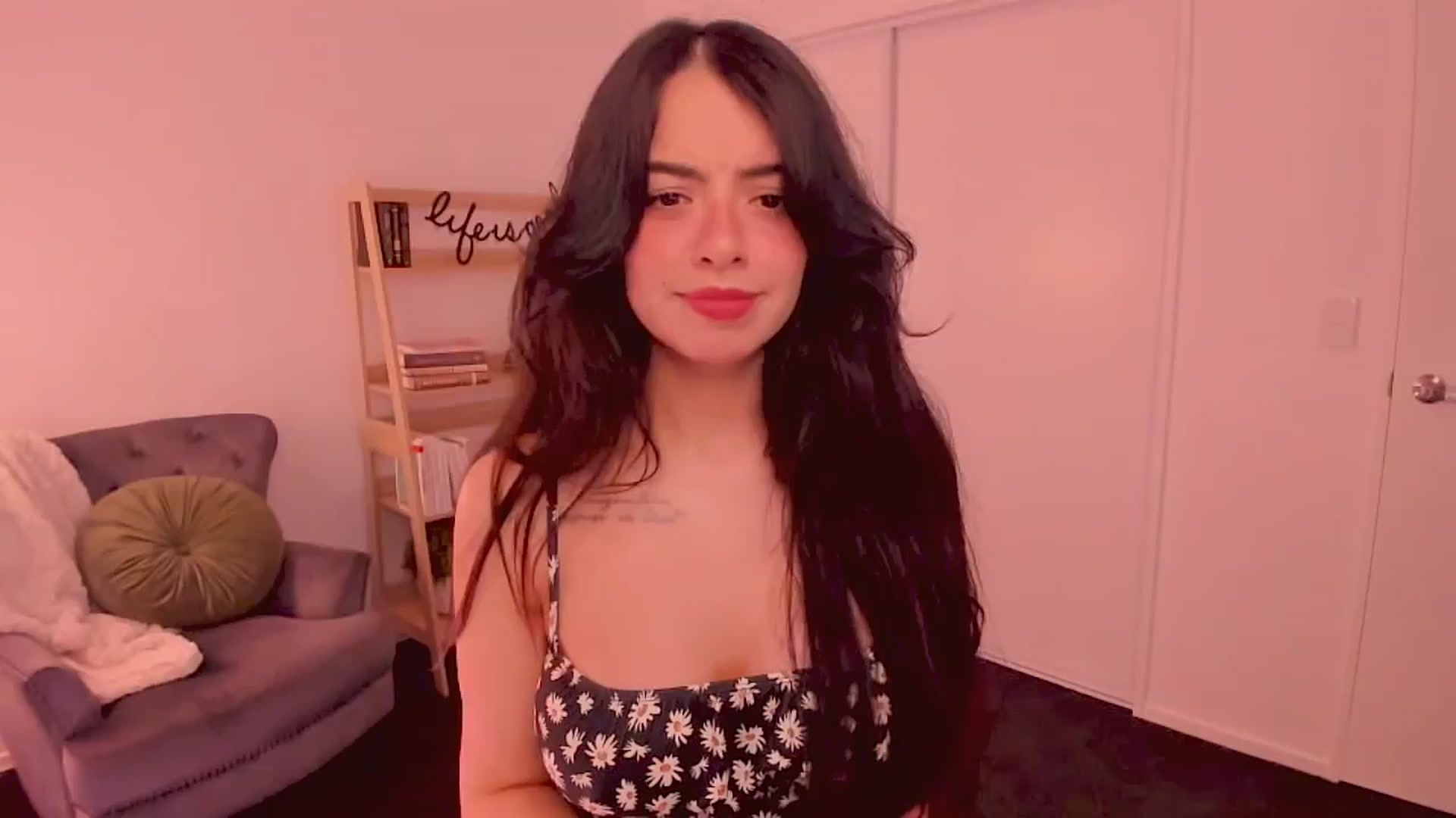 Gallery image thumbnail from NinaSage's myfreecams stream on, 08/28/2025, 02:01 image 8 of 20