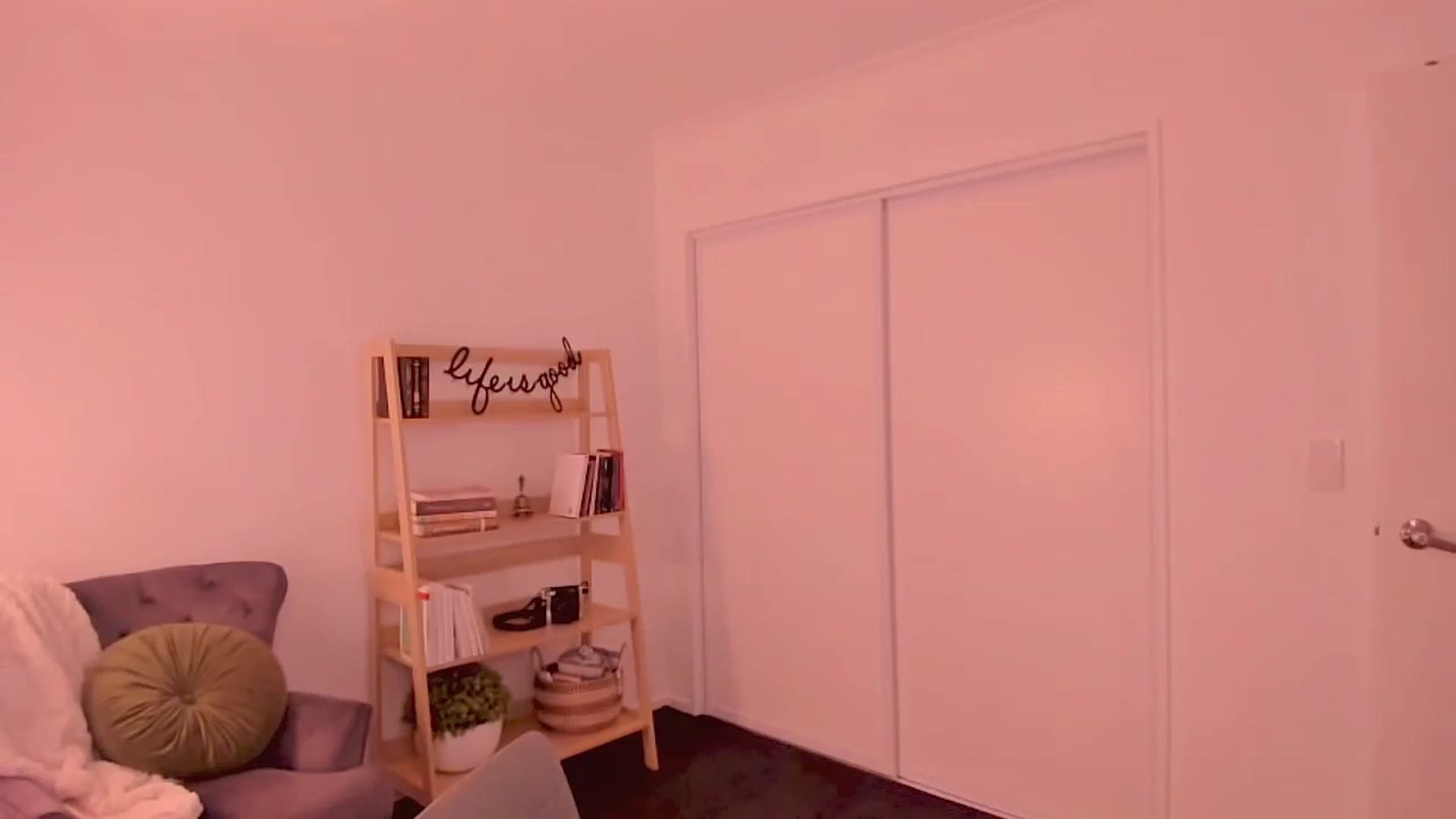 Gallery image thumbnail from NinaSage's myfreecams stream on, 08/28/2025, 02:01 image 17 of 20