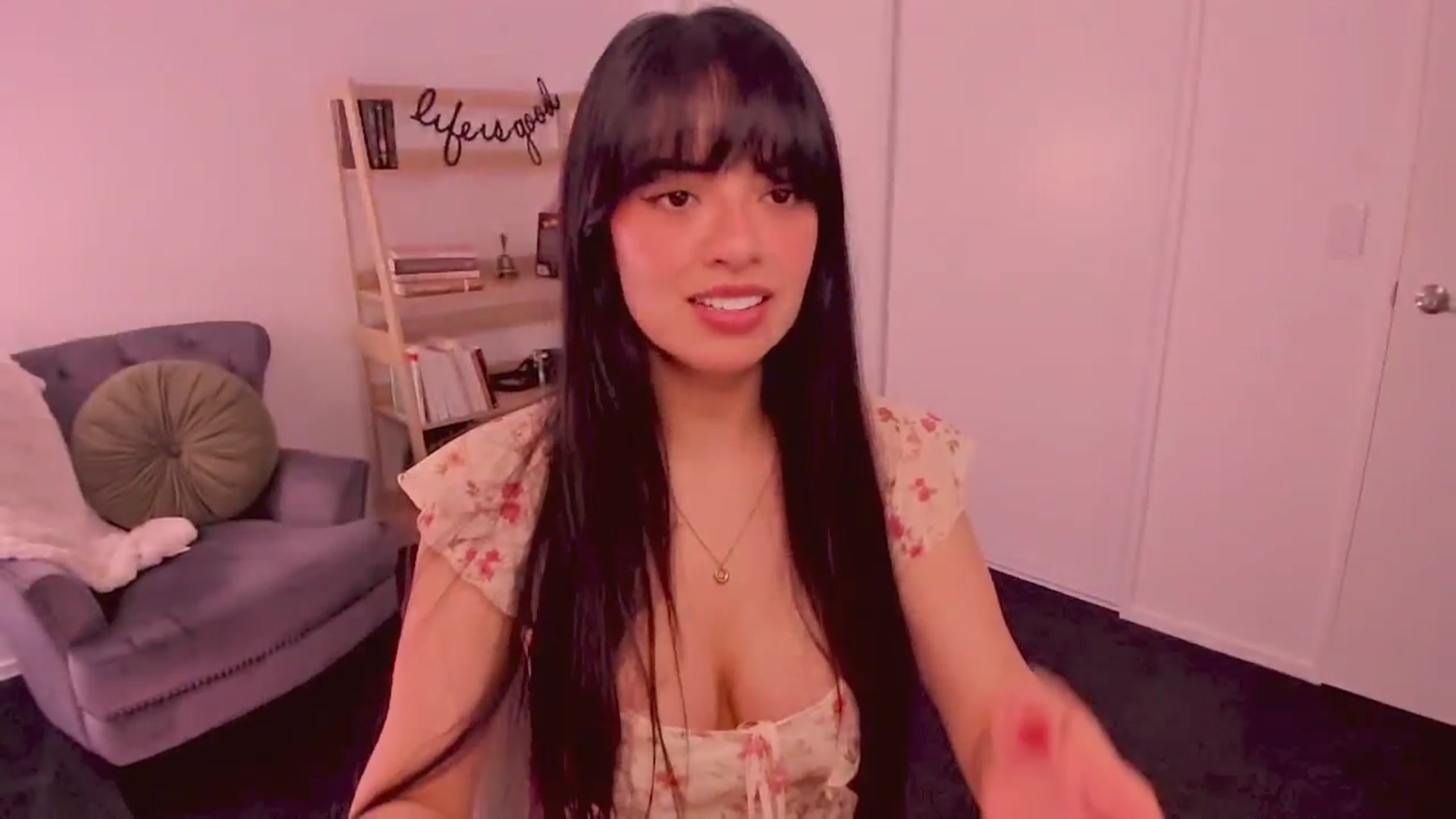 Gallery image thumbnail from NinaSage's myfreecams stream on, 08/30/2025, 04:45 image 4 of 20