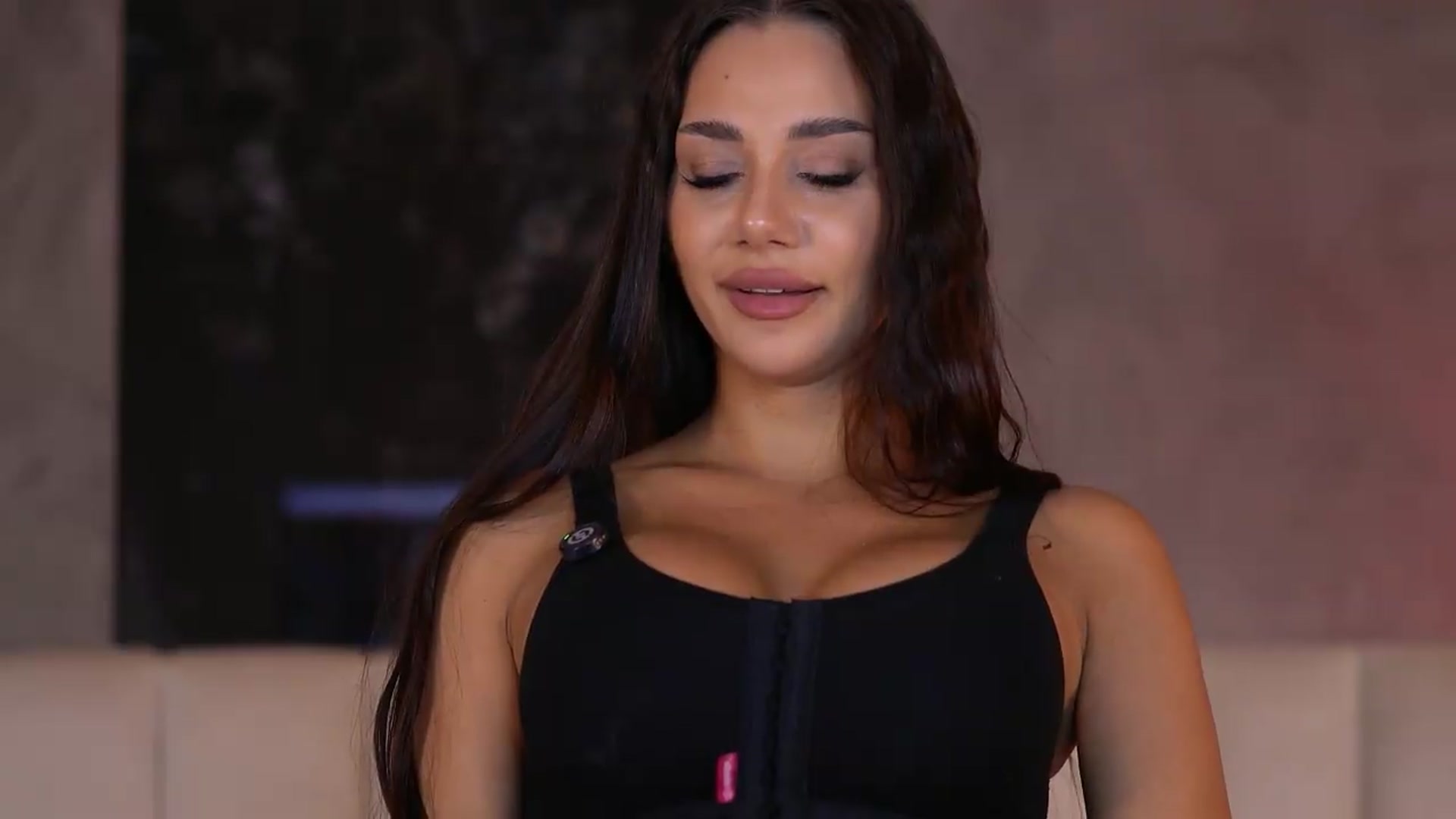 Gallery image thumbnail from NinaSolenne's myfreecams stream on, 09/05/2026, 21:53 image 12 of 20