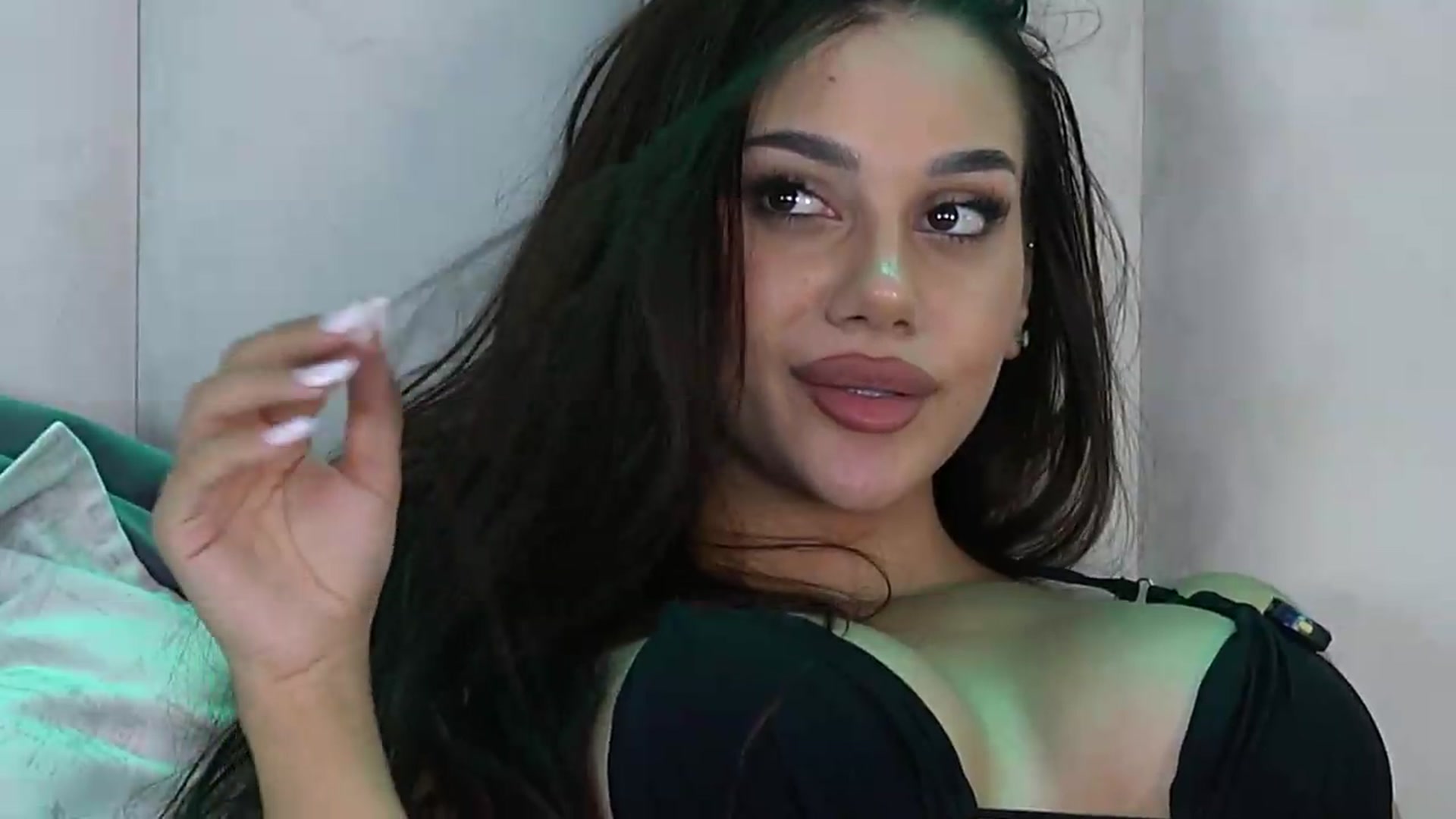 Gallery image thumbnail from NinaSolenne's myfreecams stream on, 09/28/2026, 03:34 image 20 of 20