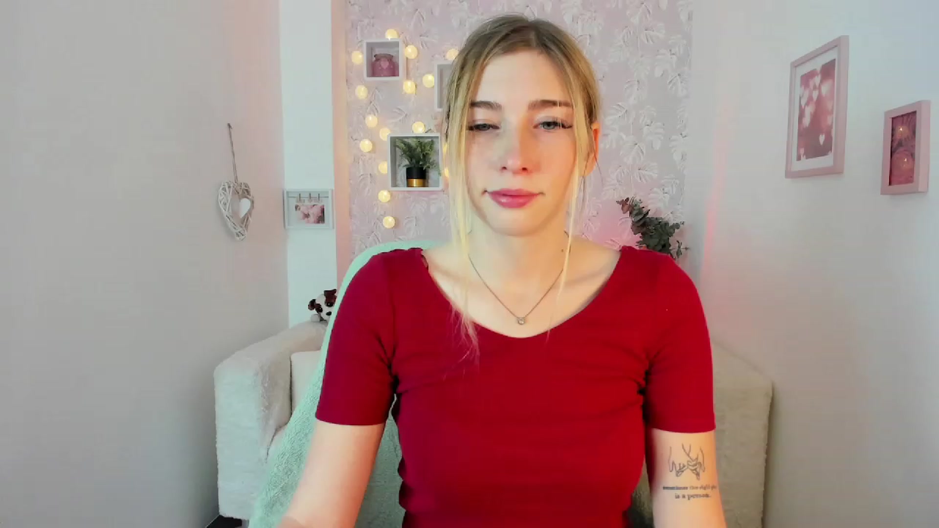 Gallery image thumbnail from Nina_Croft's myfreecams stream on, 01/27/2023, 19:56 image 7 of 20
