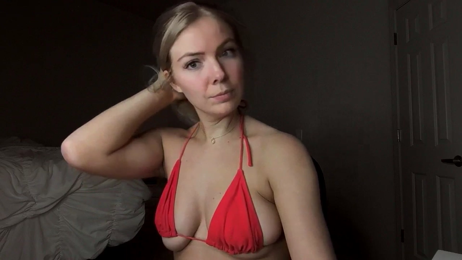 Gallery image thumbnail from Nina_Vale's myfreecams stream on, 04/03/2026, 07:37 image 8 of 20