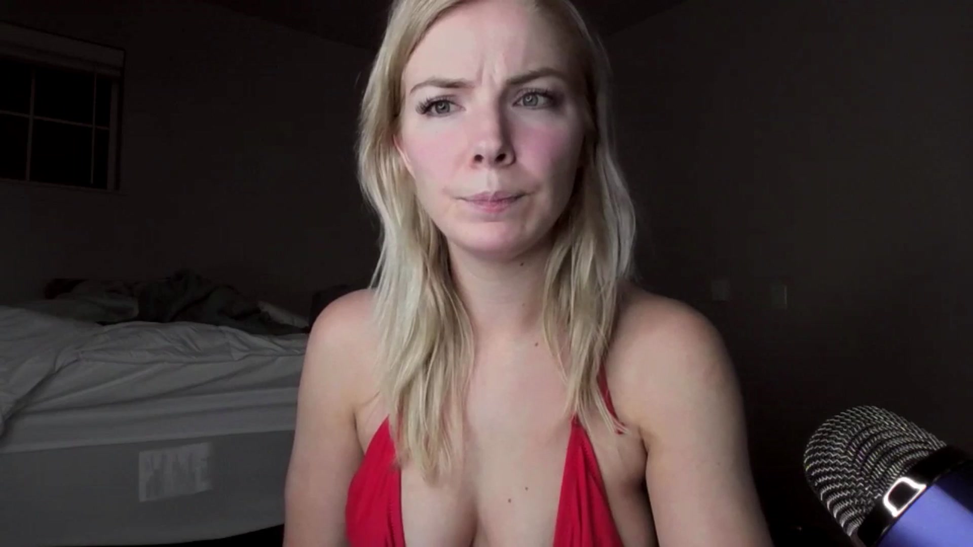 Gallery image thumbnail from Nina_Vale's myfreecams stream on, 04/15/2026, 06:10 image 14 of 20