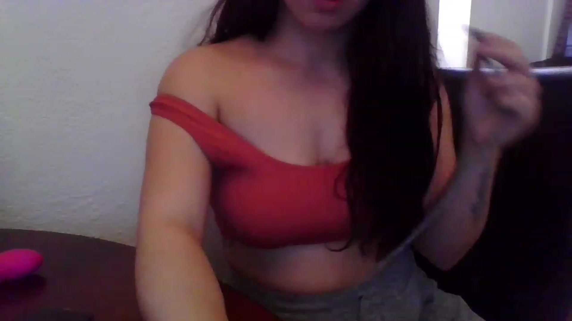 Gallery image thumbnail from Nina_lovez's myfreecams stream on, 12/09/2022, 18:34 image 5 of 20