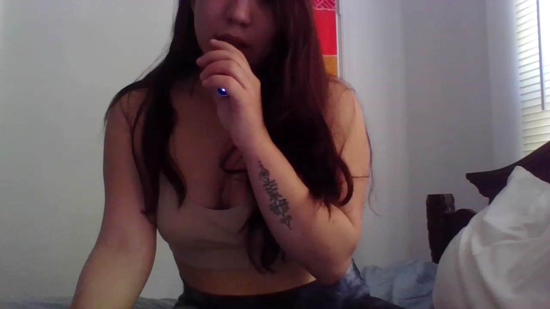 Gallery image thumbnail from Nina_lovez's myfreecams stream on, 12/12/2022, 18:38 image 11 of 20