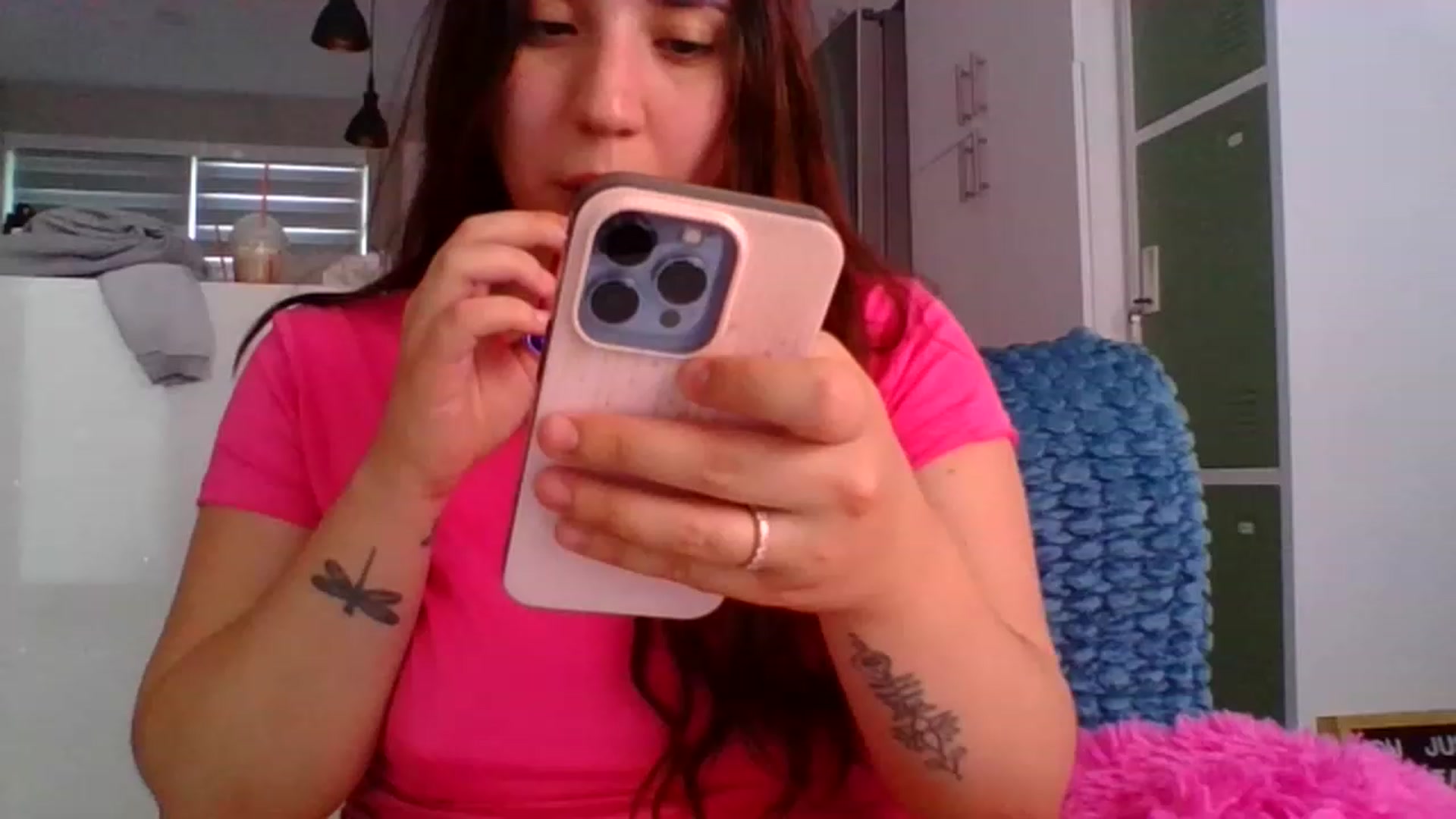 Gallery image thumbnail from Nina_lovez's myfreecams stream on, 04/30/2023, 15:16 image 1 of 20